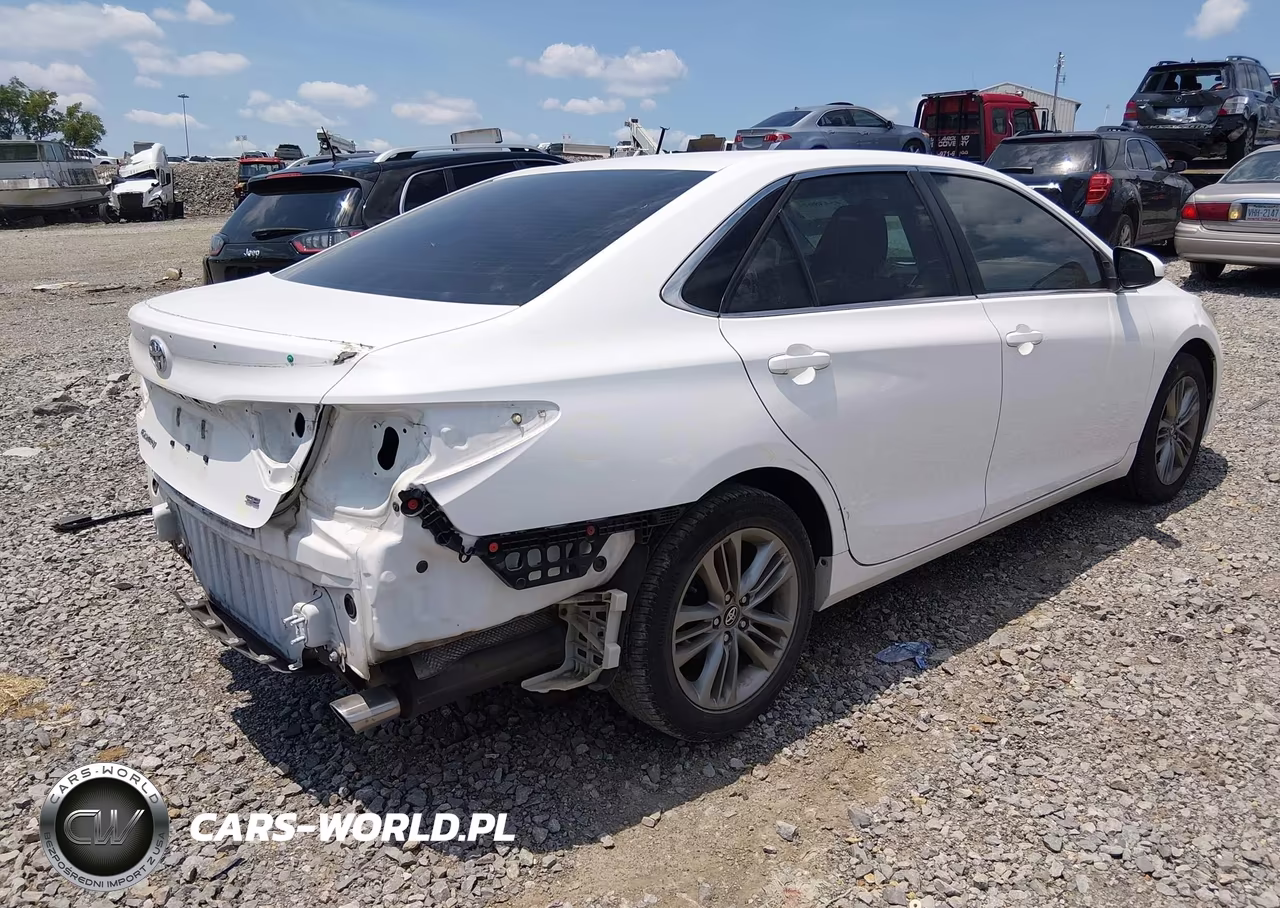 2017 Toyota Camry Se VIN:4T1BF1FK5HU733280 - 4