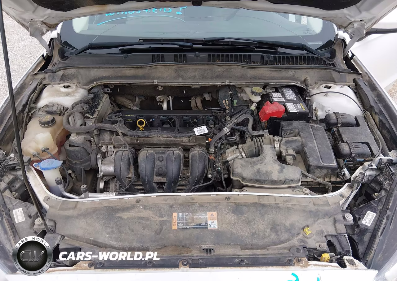 2015 Ford Fusion S VIN:3FA6P0G7XFR163942 - 10