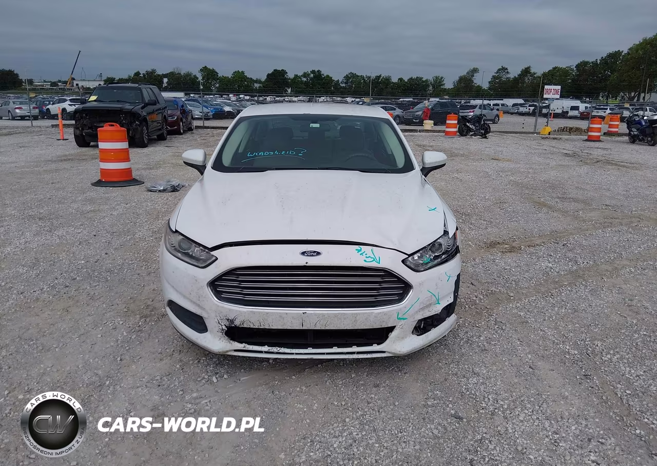 2015 Ford Fusion S VIN:3FA6P0G7XFR163942 - 12