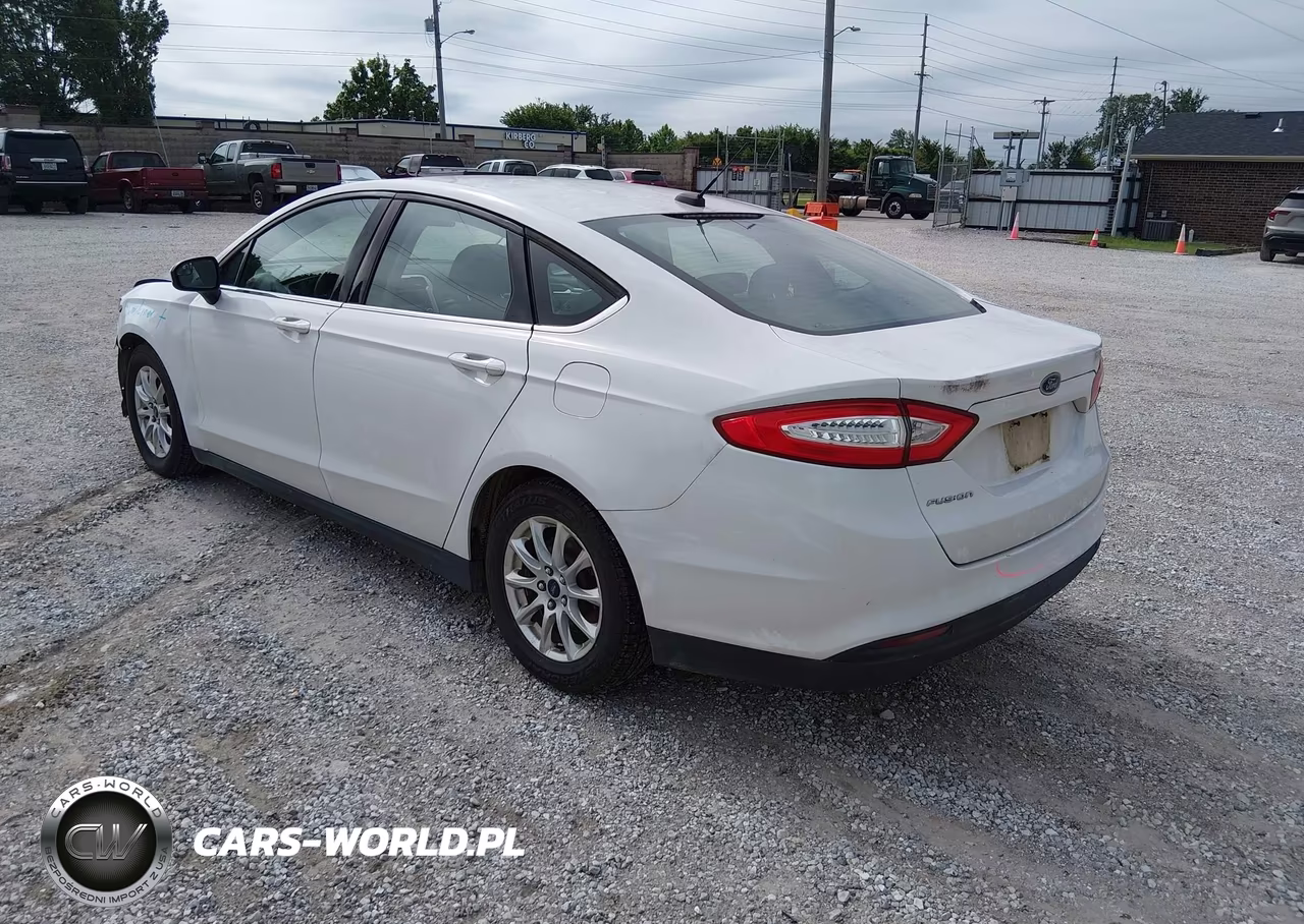 2015 Ford Fusion S VIN:3FA6P0G7XFR163942 - 3