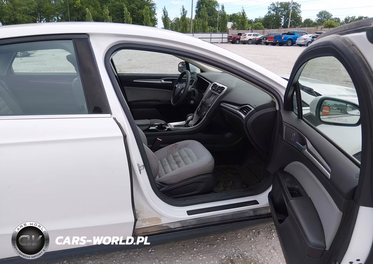 2015 Ford Fusion S VIN:3FA6P0G7XFR163942 - 5