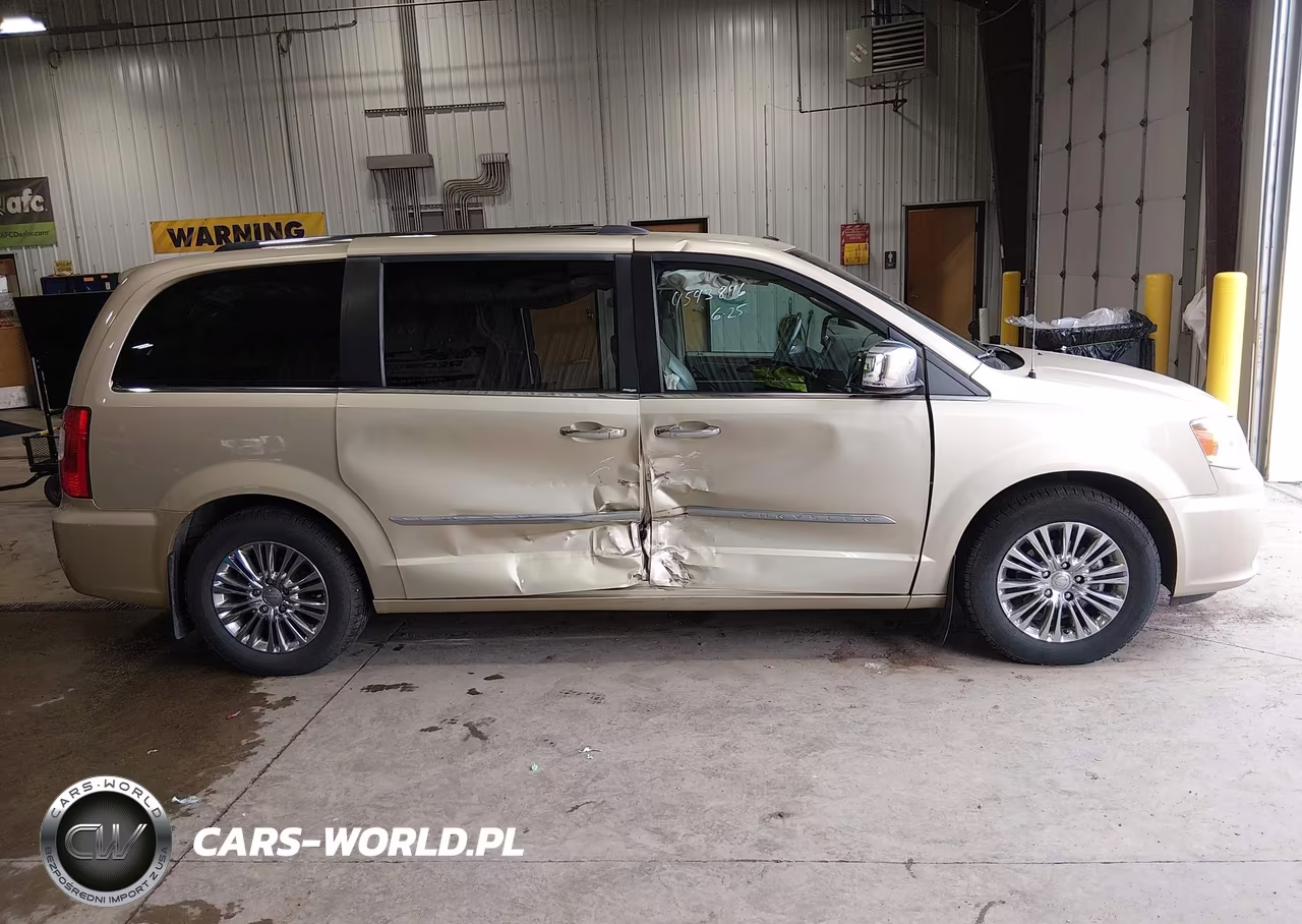 2011 Chrysler Town & Country Limited VIN:2A4RR6DG3BR766363 - 13