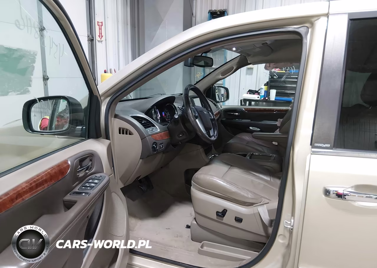 2011 Chrysler Town & Country Limited VIN:2A4RR6DG3BR766363 - 5