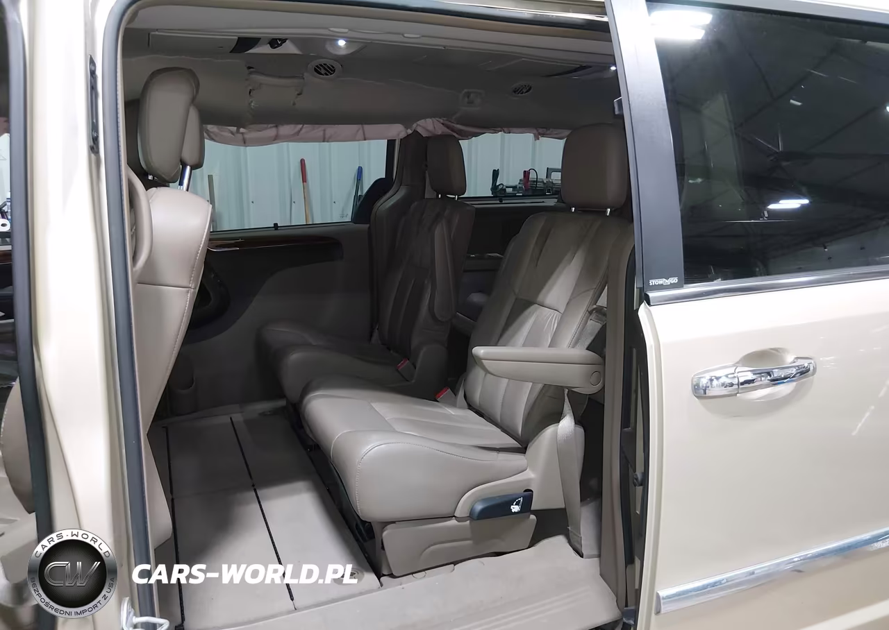 2011 Chrysler Town & Country Limited VIN:2A4RR6DG3BR766363 - 8