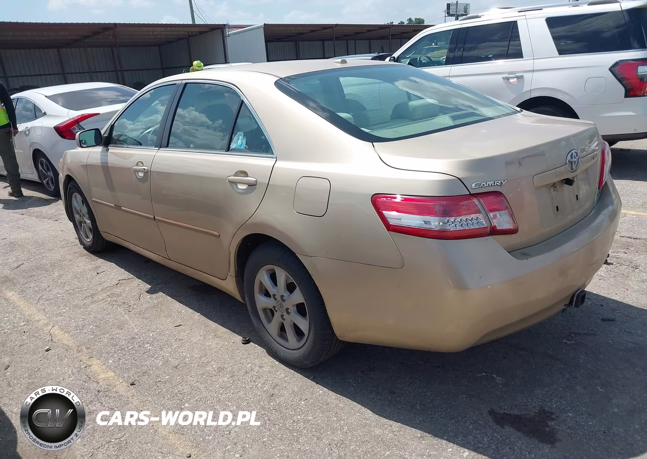 2011 Toyota Camry Le VIN:4T1BF3EK3BU723920 - 3