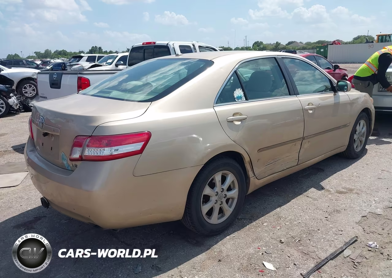 2011 Toyota Camry Le VIN:4T1BF3EK3BU723920 - 4