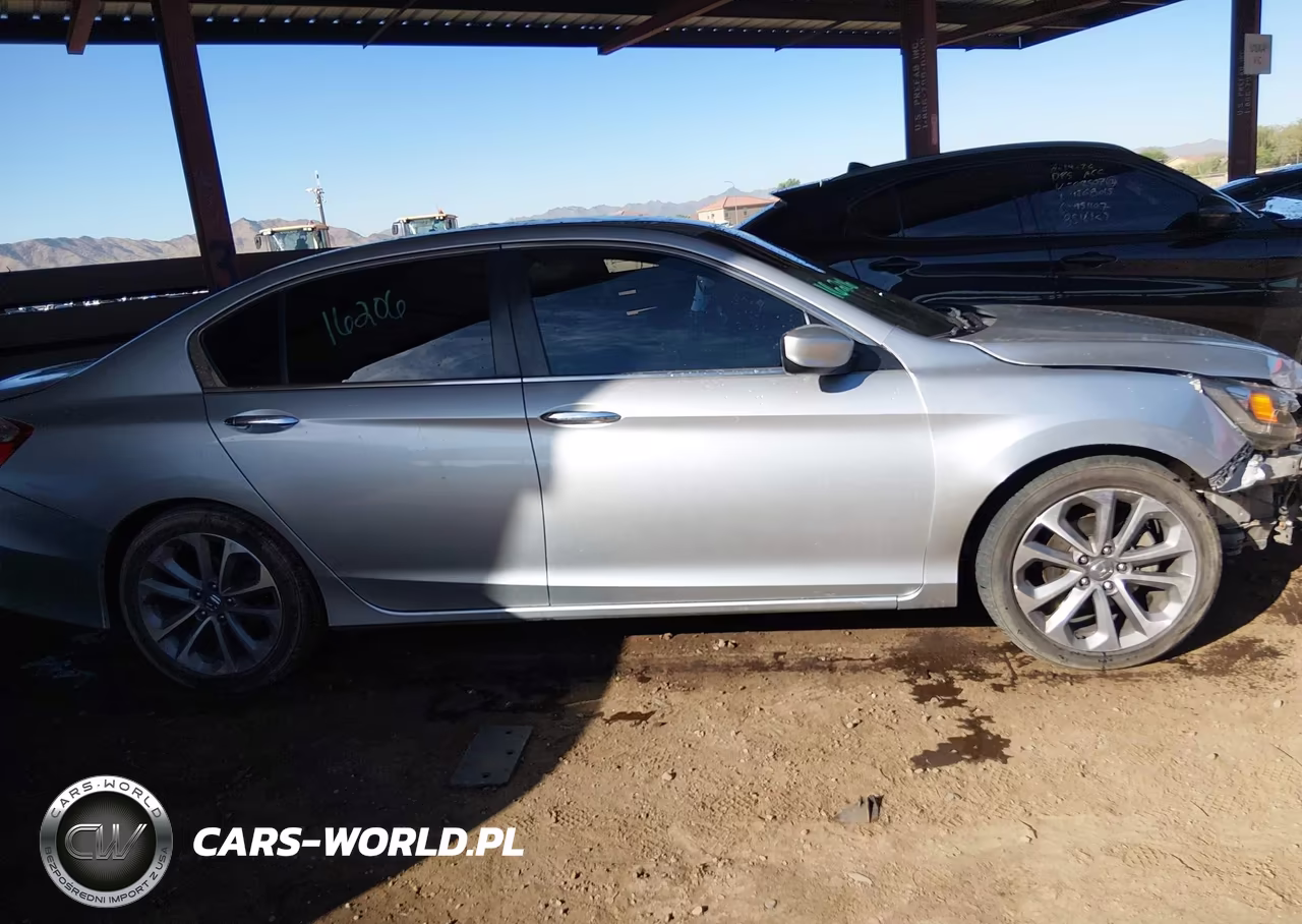 2015 Honda Accord Sport VIN:1HGCR2F5XFA037370 - 14