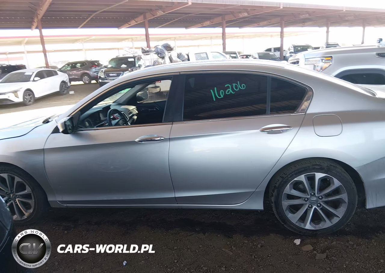 2015 Honda Accord Sport VIN:1HGCR2F5XFA037370 - 15