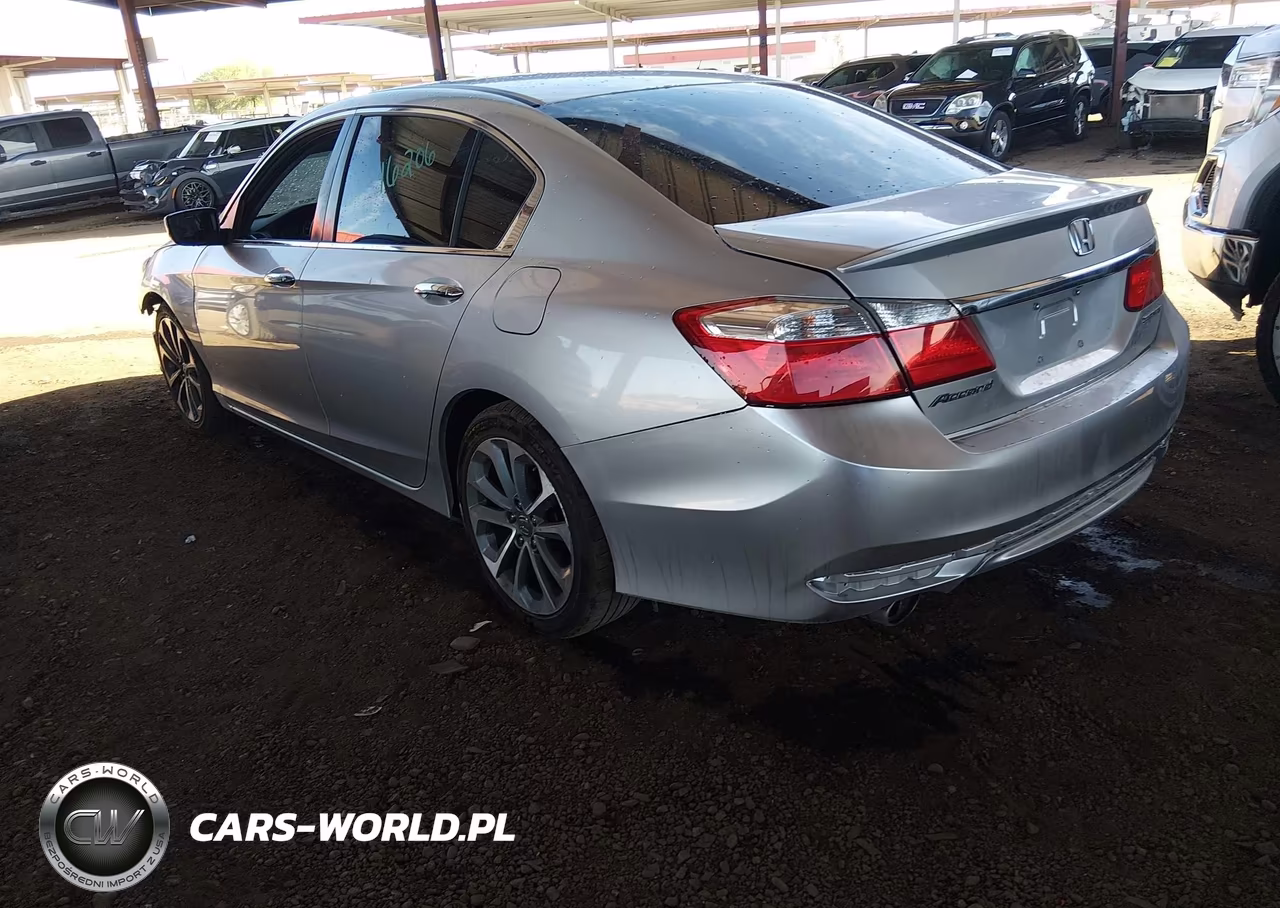 2015 Honda Accord Sport VIN:1HGCR2F5XFA037370 - 3