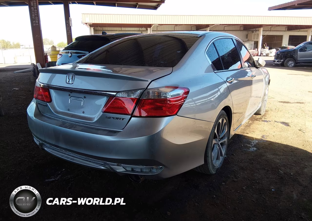 2015 Honda Accord Sport VIN:1HGCR2F5XFA037370 - 4