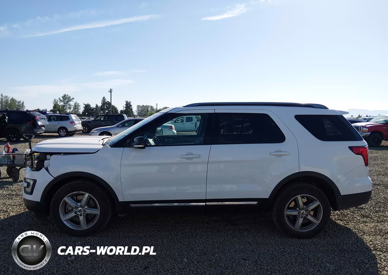 2017 Ford Explorer Xlt VIN:1FM5K8D86HGE39555 - 14