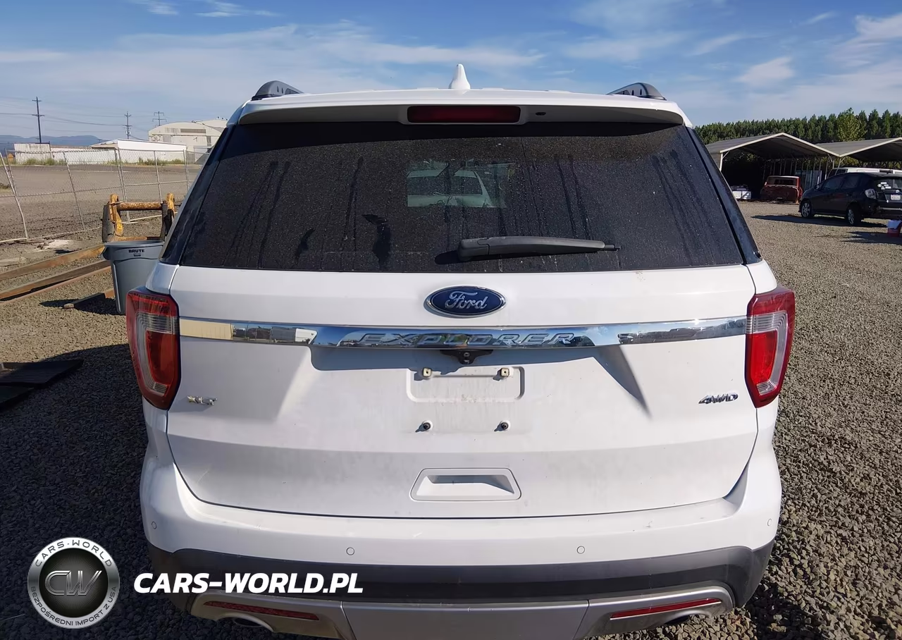 2017 Ford Explorer Xlt VIN:1FM5K8D86HGE39555 - 16
