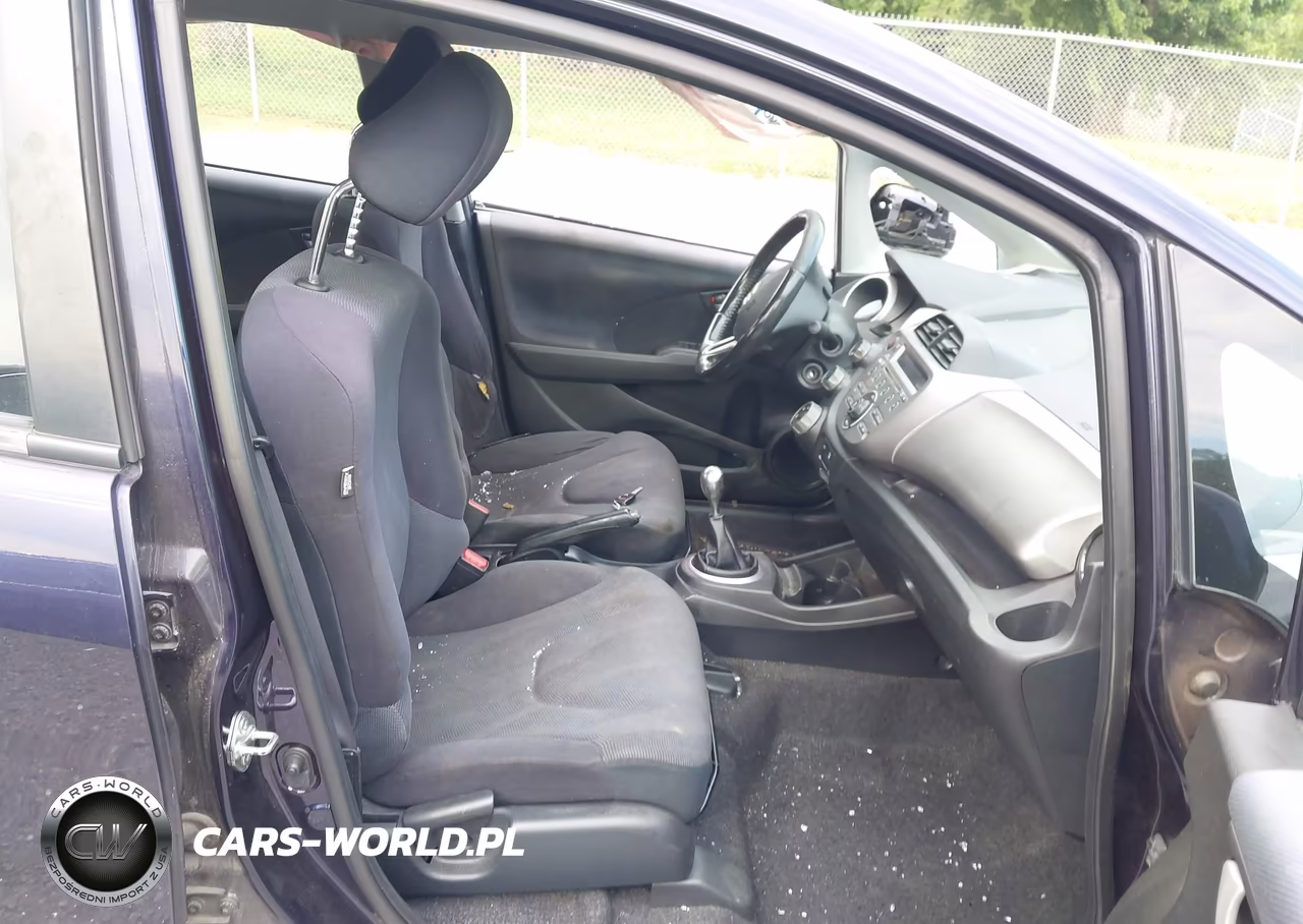 2010 Honda Fit Sport VIN:JHMGE8G48AS006818 - 5
