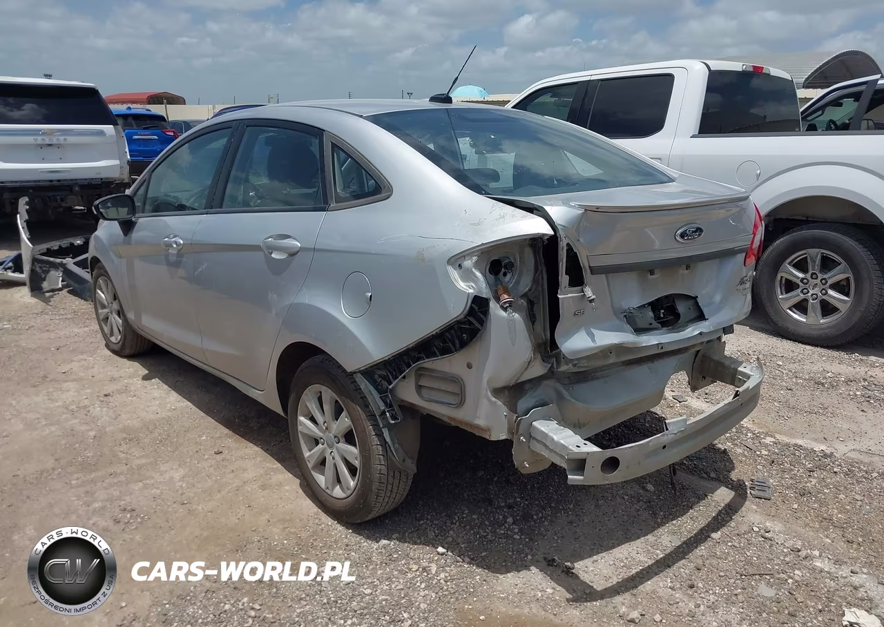 2013 Ford Fiesta Se VIN:3FADP4BJ7DM220156 - 3