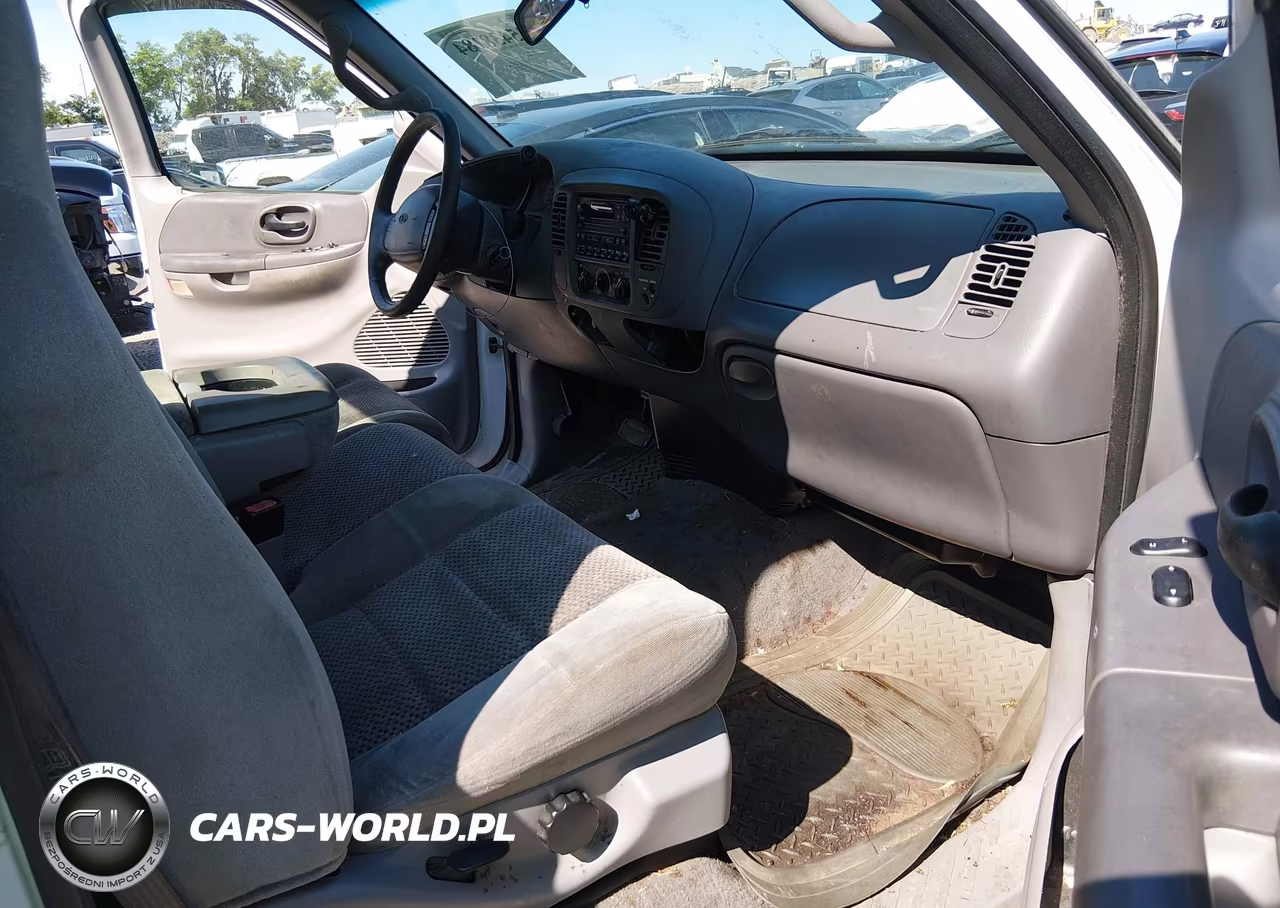 2002 Ford F-150 Xl-Xlt VIN:1FTRF17W92NA29038 - 5