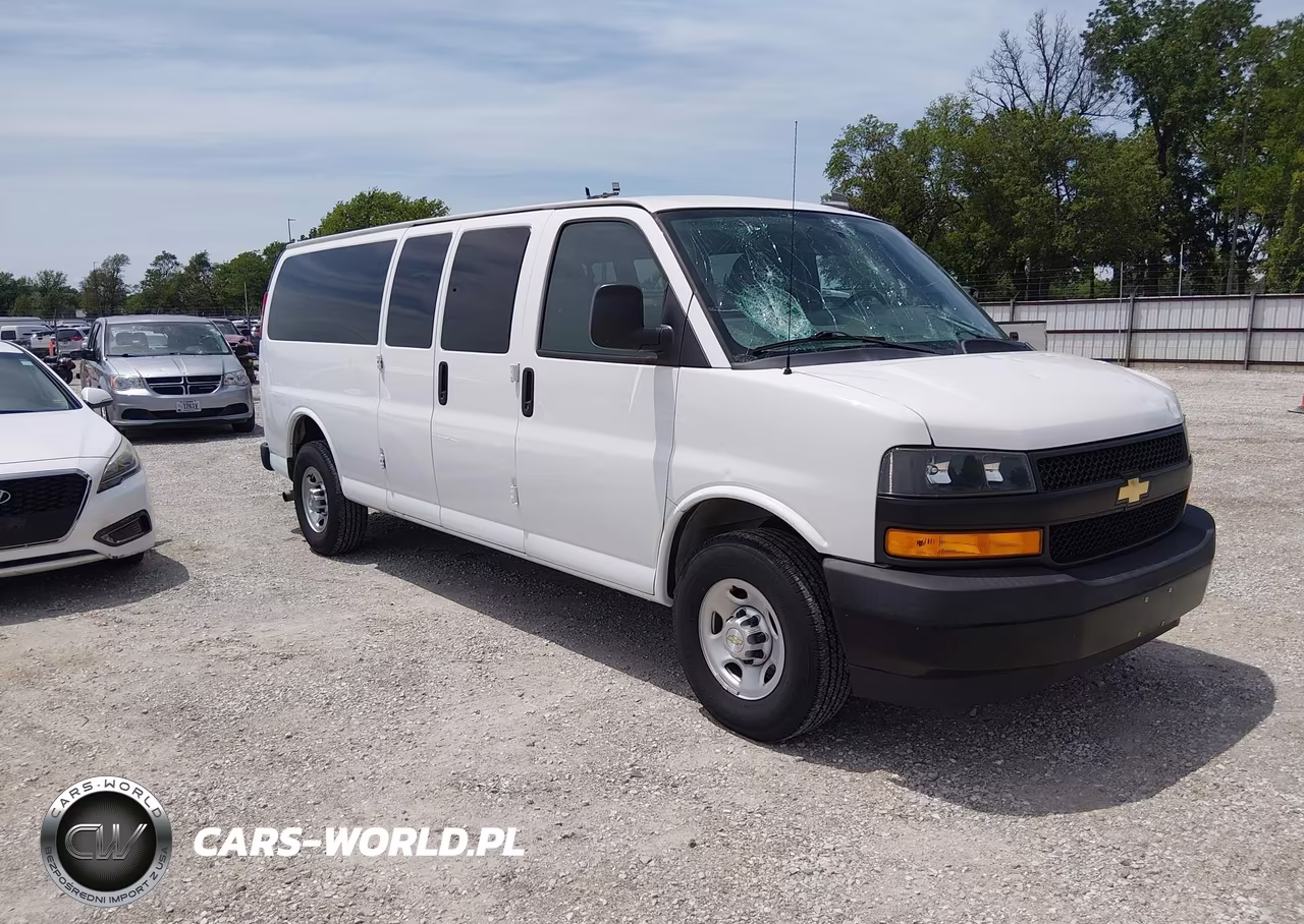 2020 Chevrolet Express Passenger Rwd 3500 Extended Wheelbase Ls – zdjęcie 1 z 17