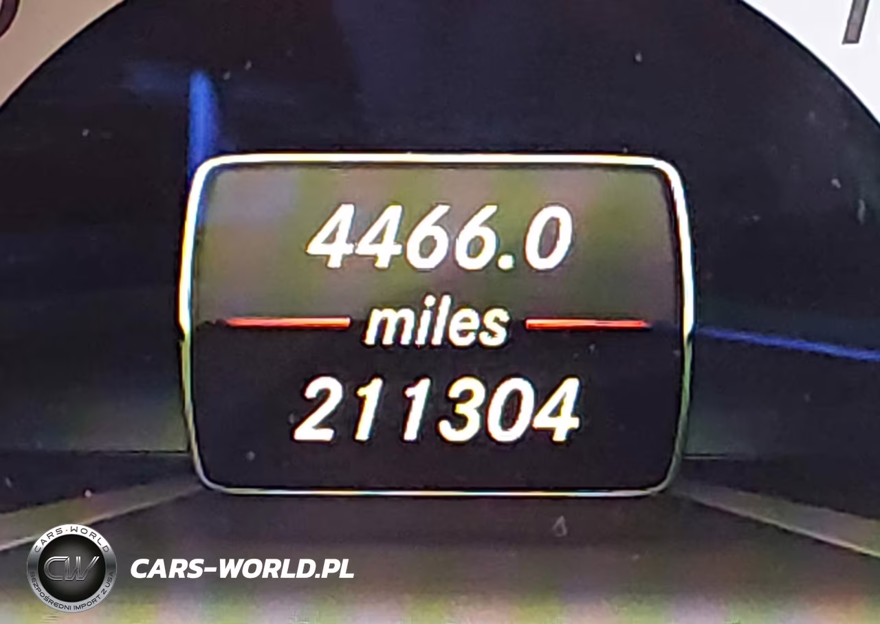 2013 Mercedes-Benz C 250 Sport VIN:WDDGF4HBXDR241744 - 15