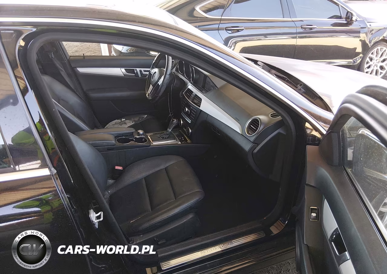 2013 Mercedes-Benz C 250 Sport VIN:WDDGF4HBXDR241744 - 5