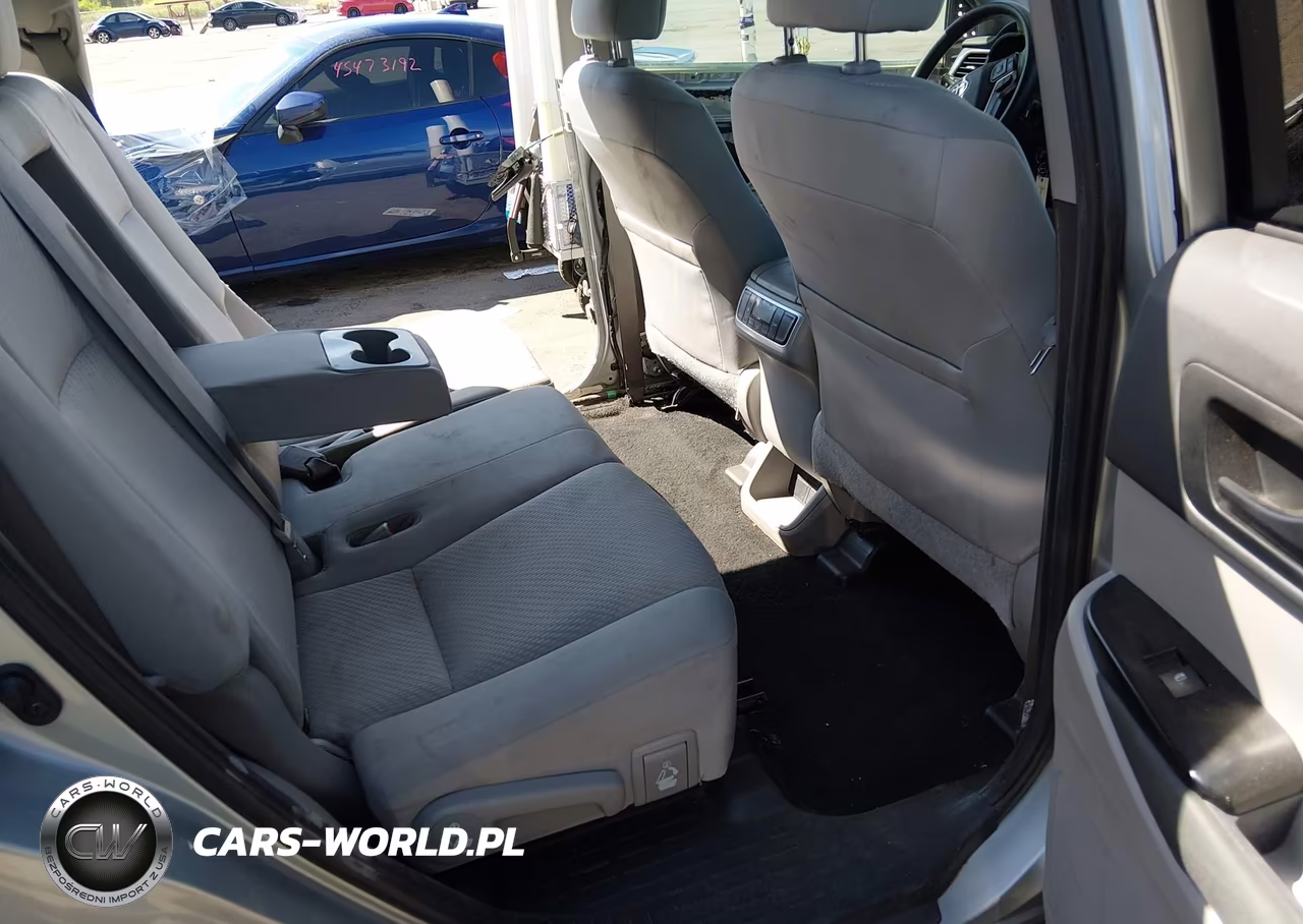 2019 Toyota Highlander Le VIN:5TDBZRFH0KS747792 - 8
