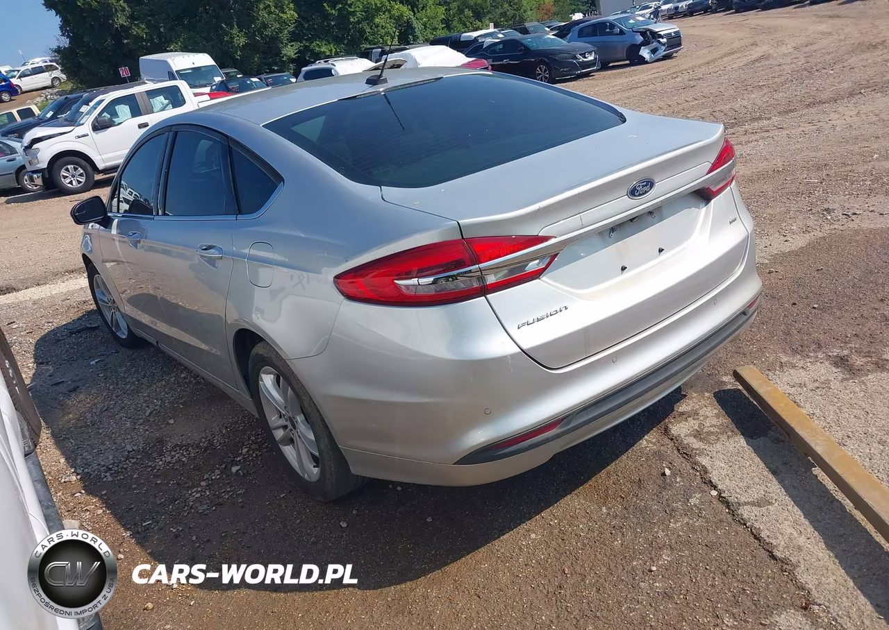 2018 Ford Fusion Se VIN:3FA6P0H7XJR107085 - 3
