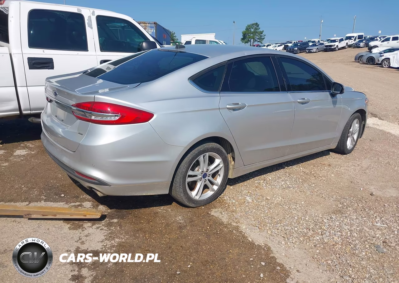 2018 Ford Fusion Se VIN:3FA6P0H7XJR107085 - 4