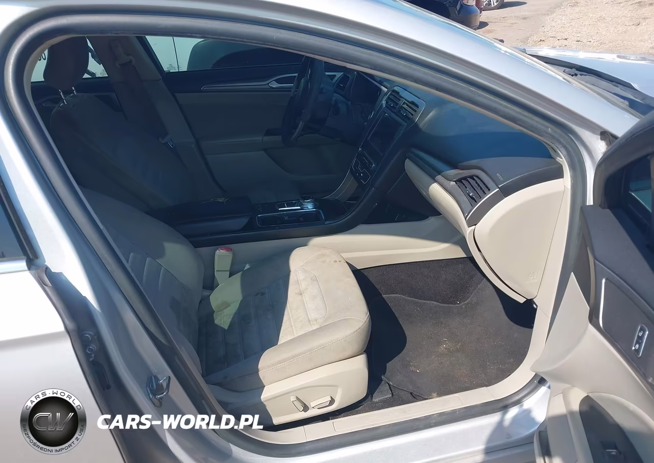 2018 Ford Fusion Se VIN:3FA6P0H7XJR107085 - 5