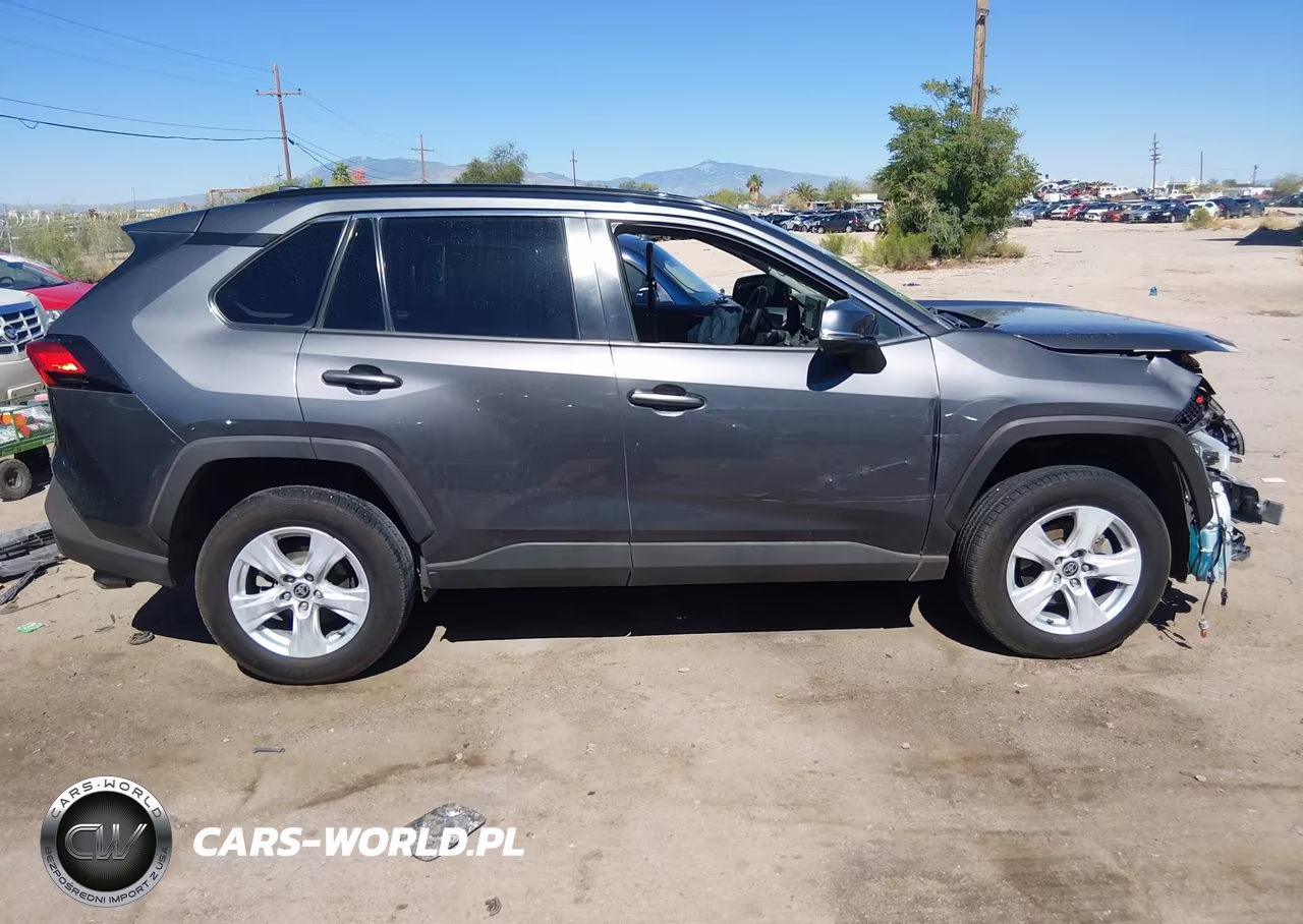 2021 Toyota Rav4 Xle VIN:2T3W1RFVXMW137785 - 13
