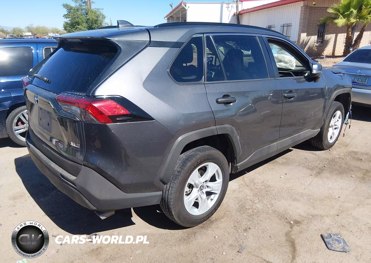 2021 Toyota Rav4 Xle VIN:2T3W1RFVXMW137785 - 4