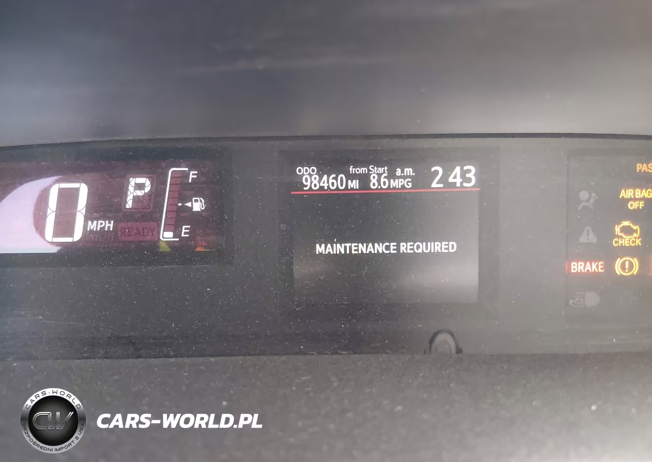 2015 Toyota Prius C Two VIN:JTDKDTB3XF1585923 - 15