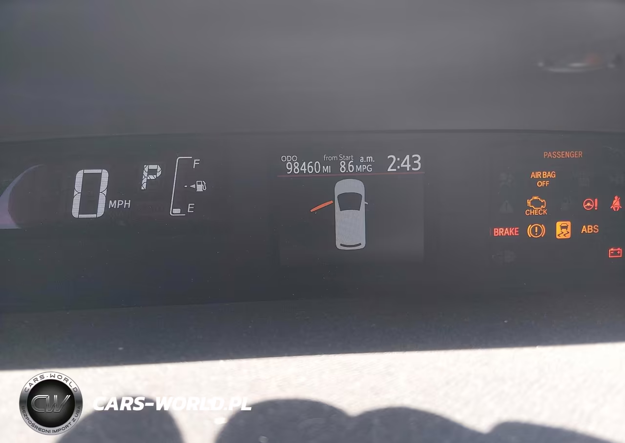 2015 Toyota Prius C Two VIN:JTDKDTB3XF1585923 - 7
