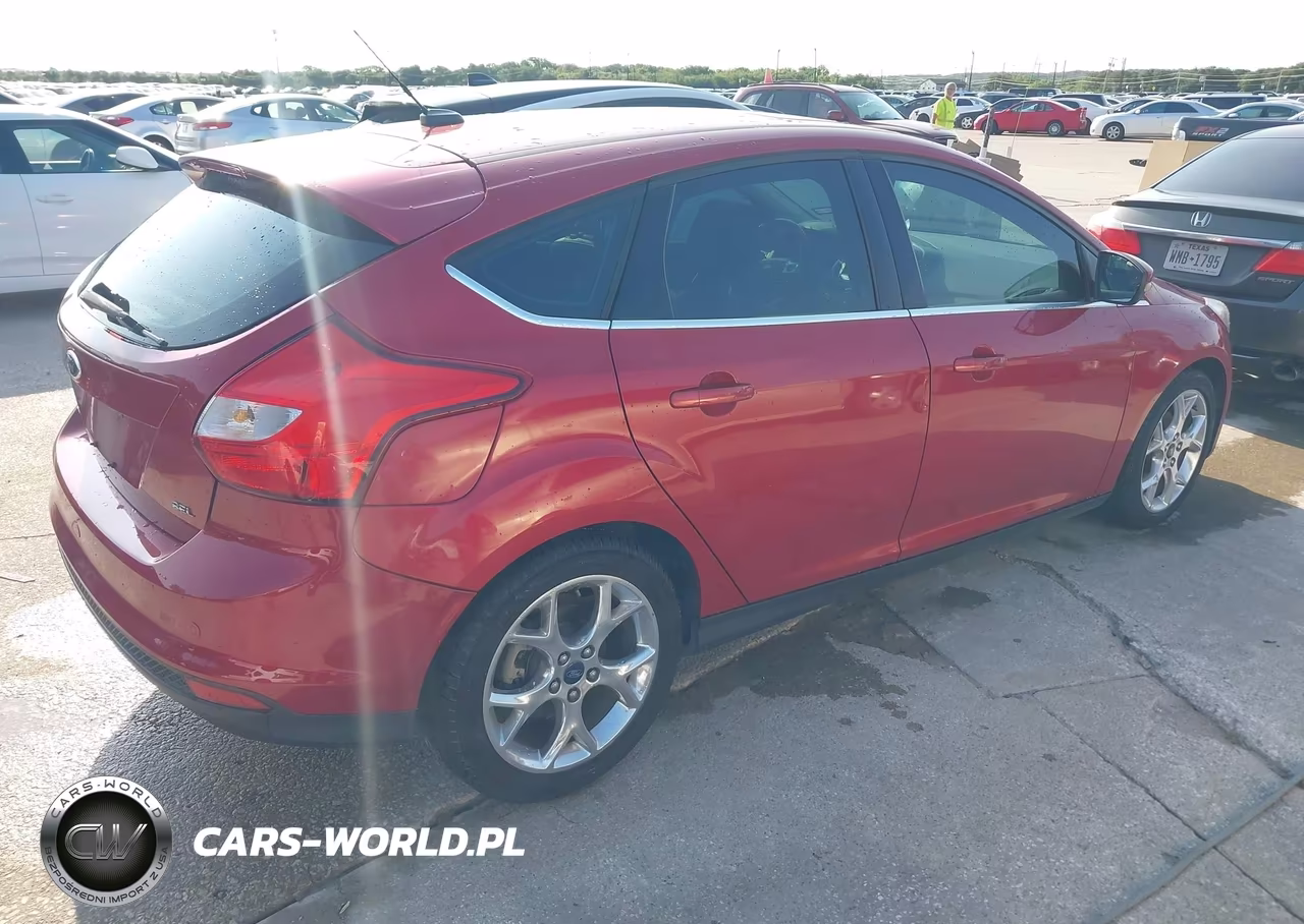 2012 Ford Focus Sel VIN:1FAHP3M28CL329646 - 4