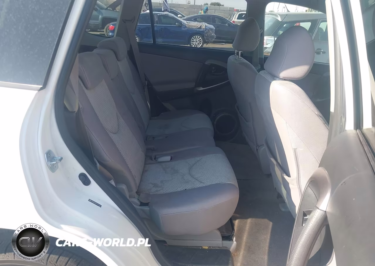 2007 Toyota Rav4 VIN:JTMBD33V975110435 - 8