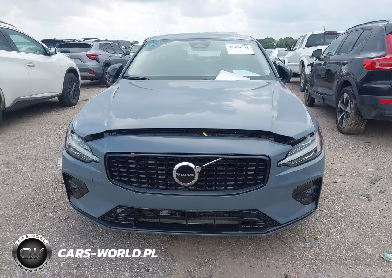 2024 Volvo S60 B5 Core Dark Theme VIN:7JRL12FK9RG323001 - 12