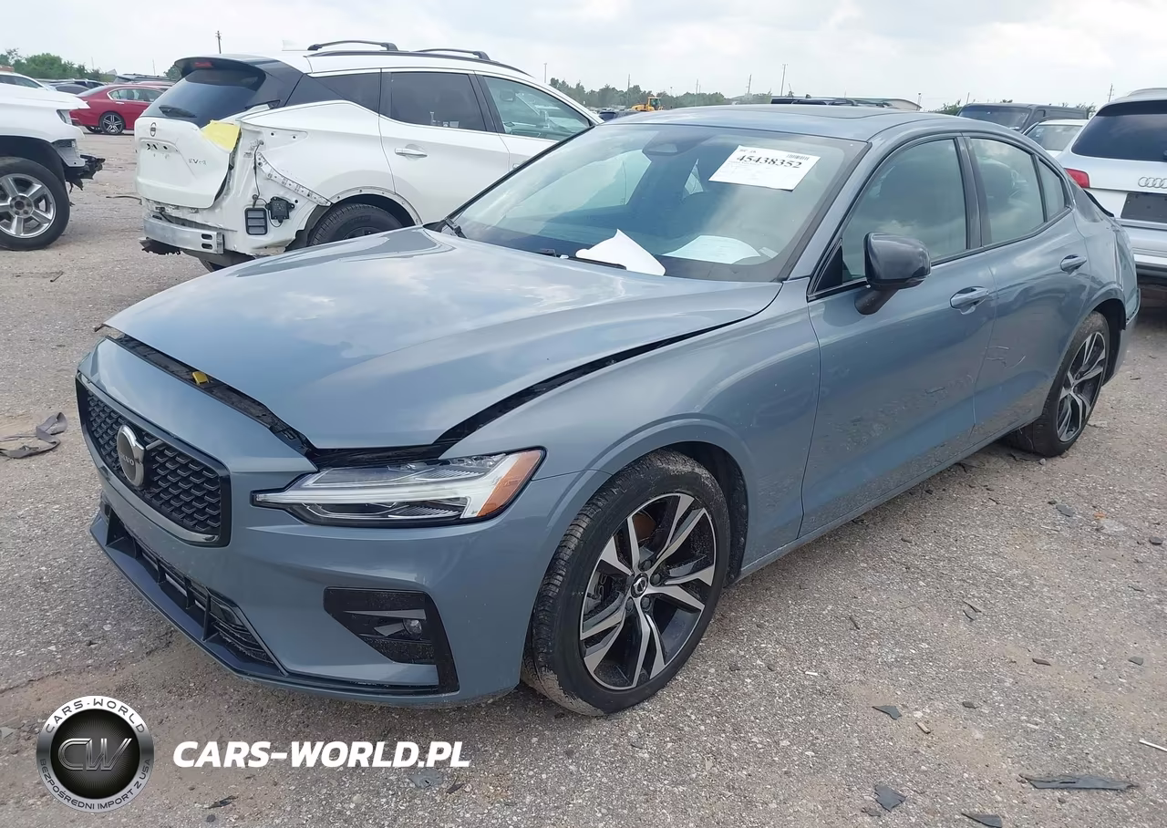 2024 Volvo S60 B5 Core Dark Theme VIN:7JRL12FK9RG323001 - 2