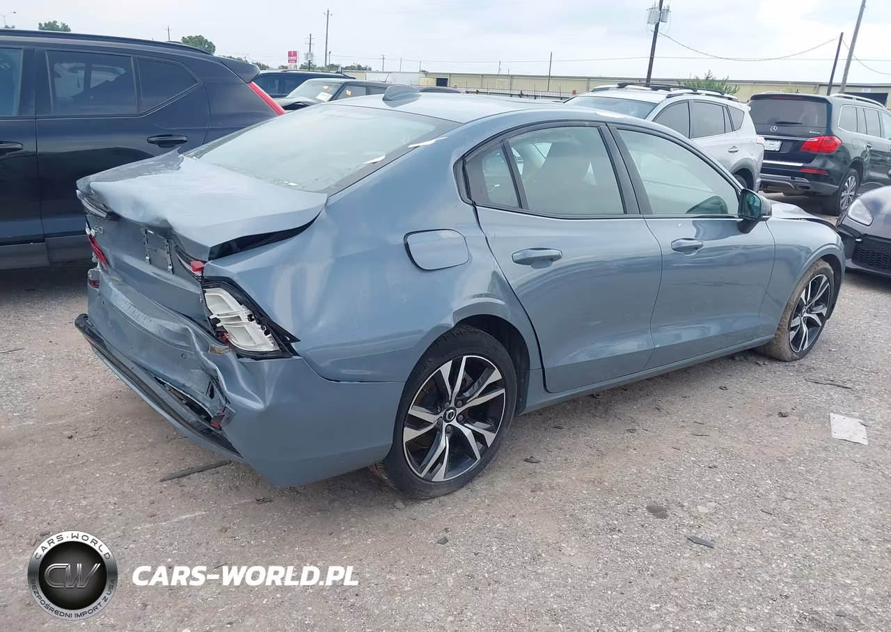 2024 Volvo S60 B5 Core Dark Theme VIN:7JRL12FK9RG323001 - 4