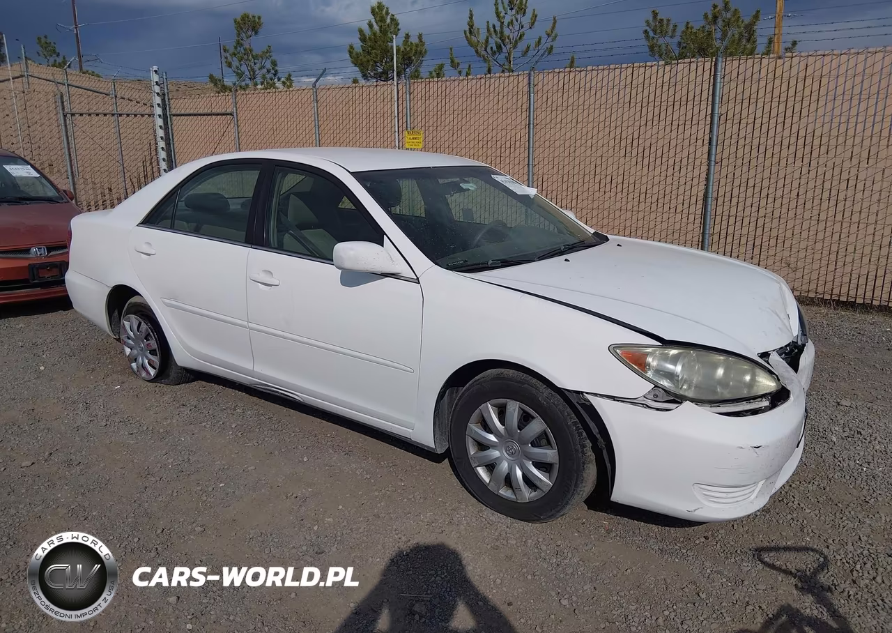 2005 Toyota Camry Le – zdjęcie 1 z 11