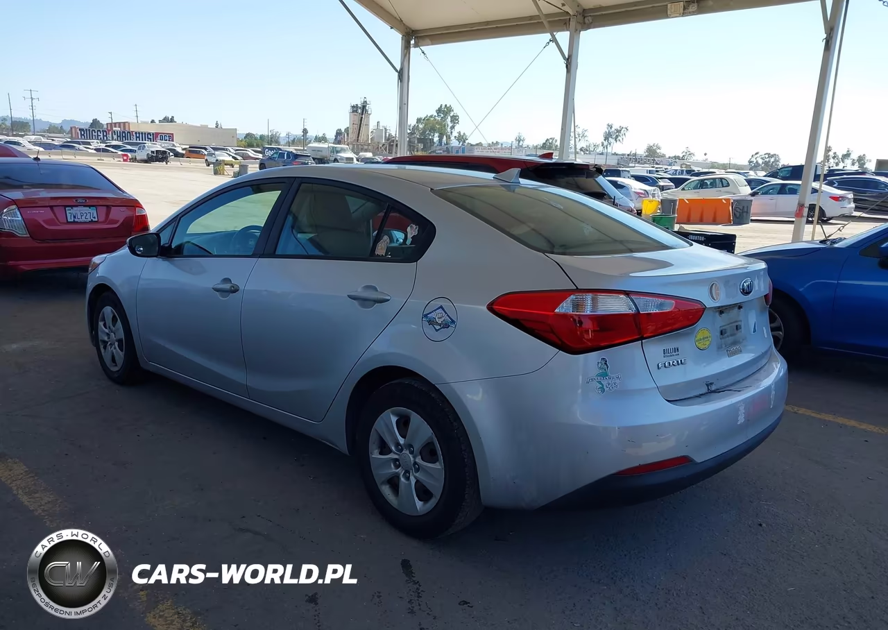 2016 Kia Forte Lx VIN:KNAFK4A60G5534589 - 3