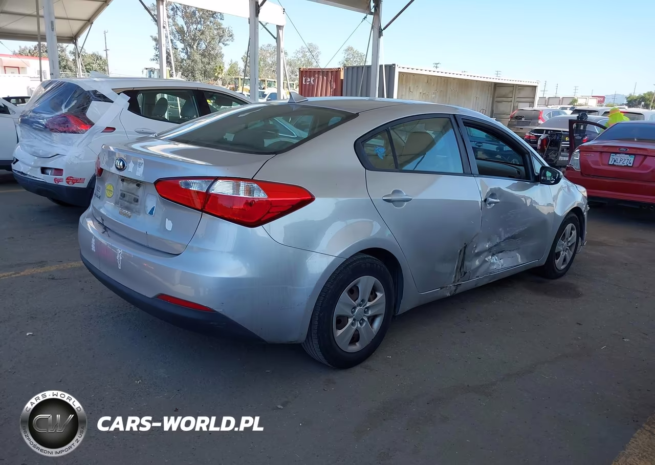 2016 Kia Forte Lx VIN:KNAFK4A60G5534589 - 4