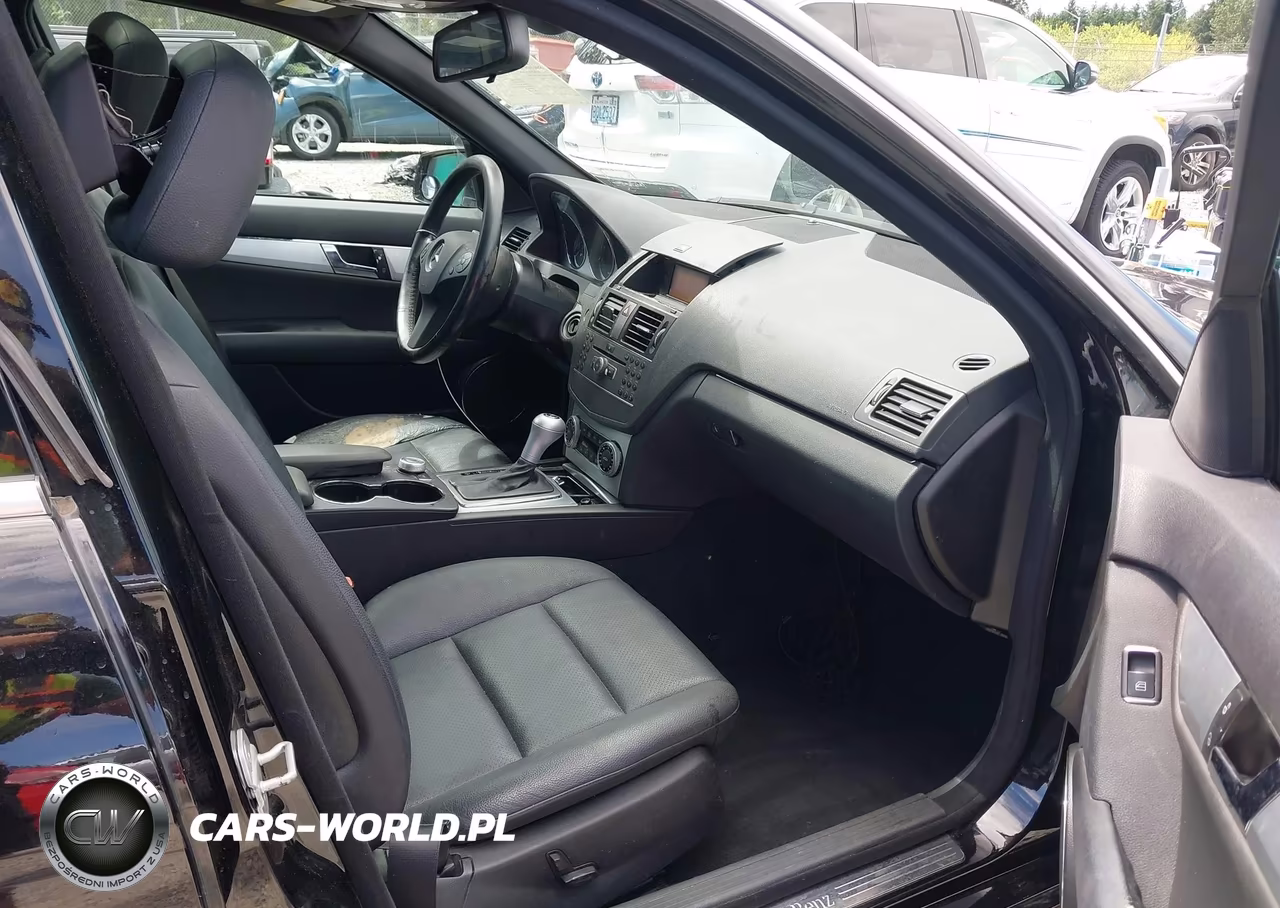 2011 Mercedes-Benz C 300 Sport VIN:WDDGF5EB4BR159421 - 17