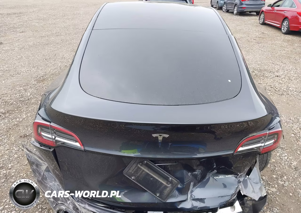2024 Tesla Model Y Long Range Dual Motor All-Wheel Drive VIN:7SAYGDEE1RA273618 - 16