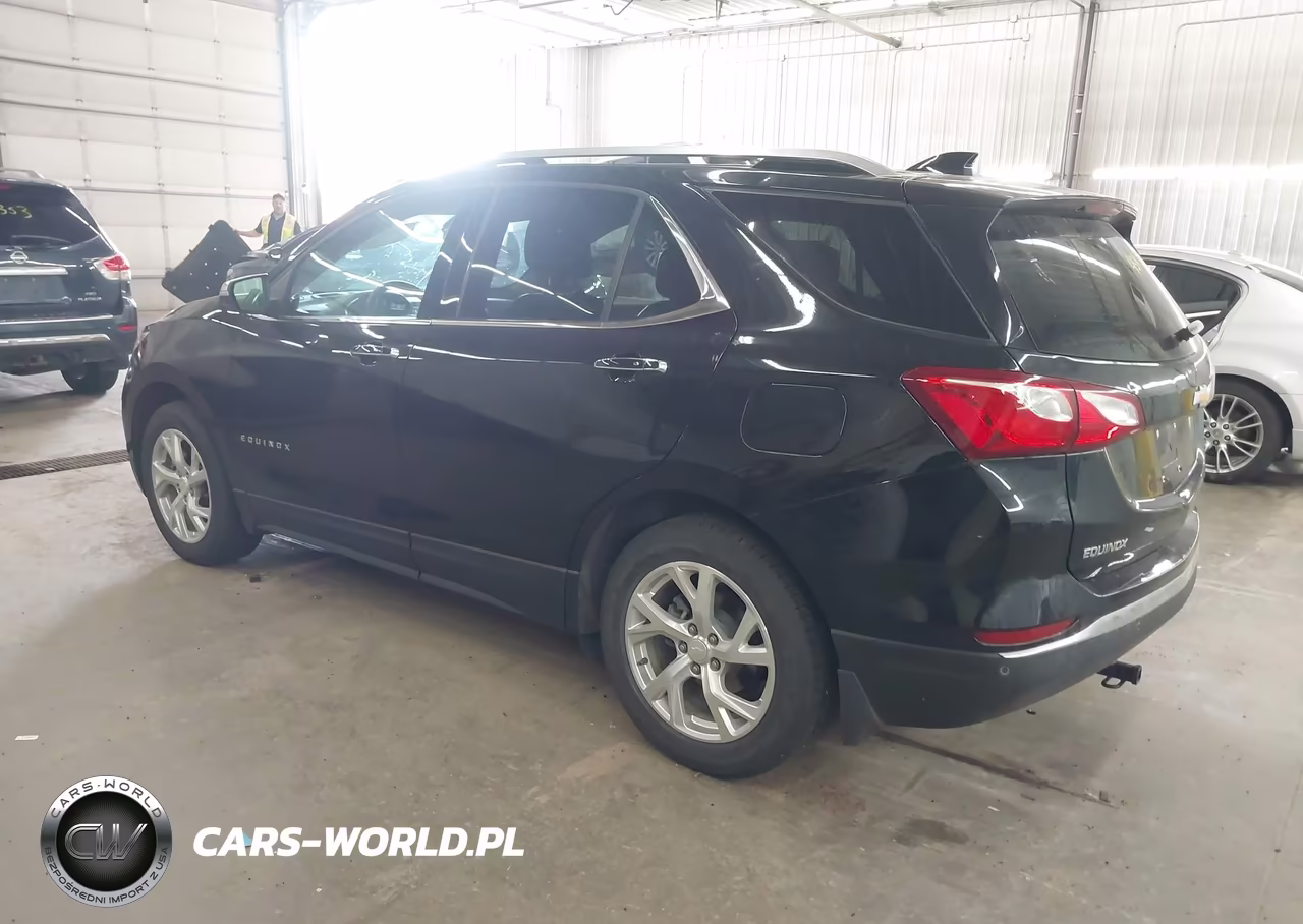 2018 Chevrolet Equinox Premier VIN:3GNAXMEV4JL131763 - 3