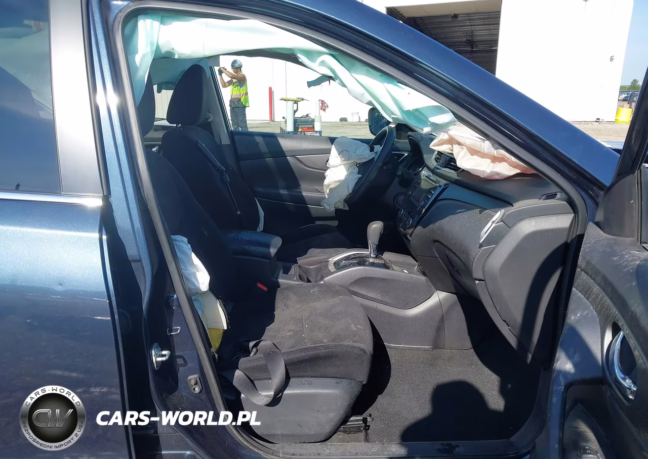 2015 Nissan Rogue Sv VIN:5N1AT2MV2FC829135 - 5