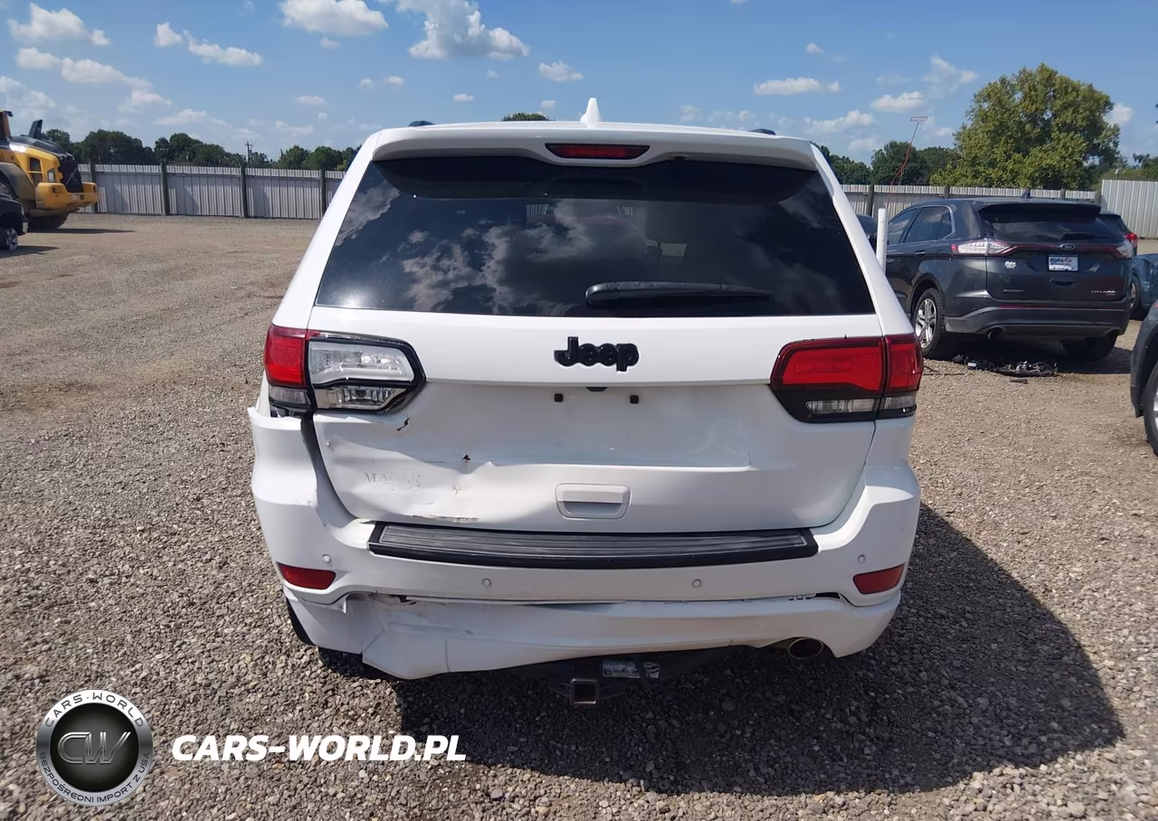 2017 Jeep Grand Cherokee Altitude 4X2 VIN:1C4RJEAG5HC757161 - 16