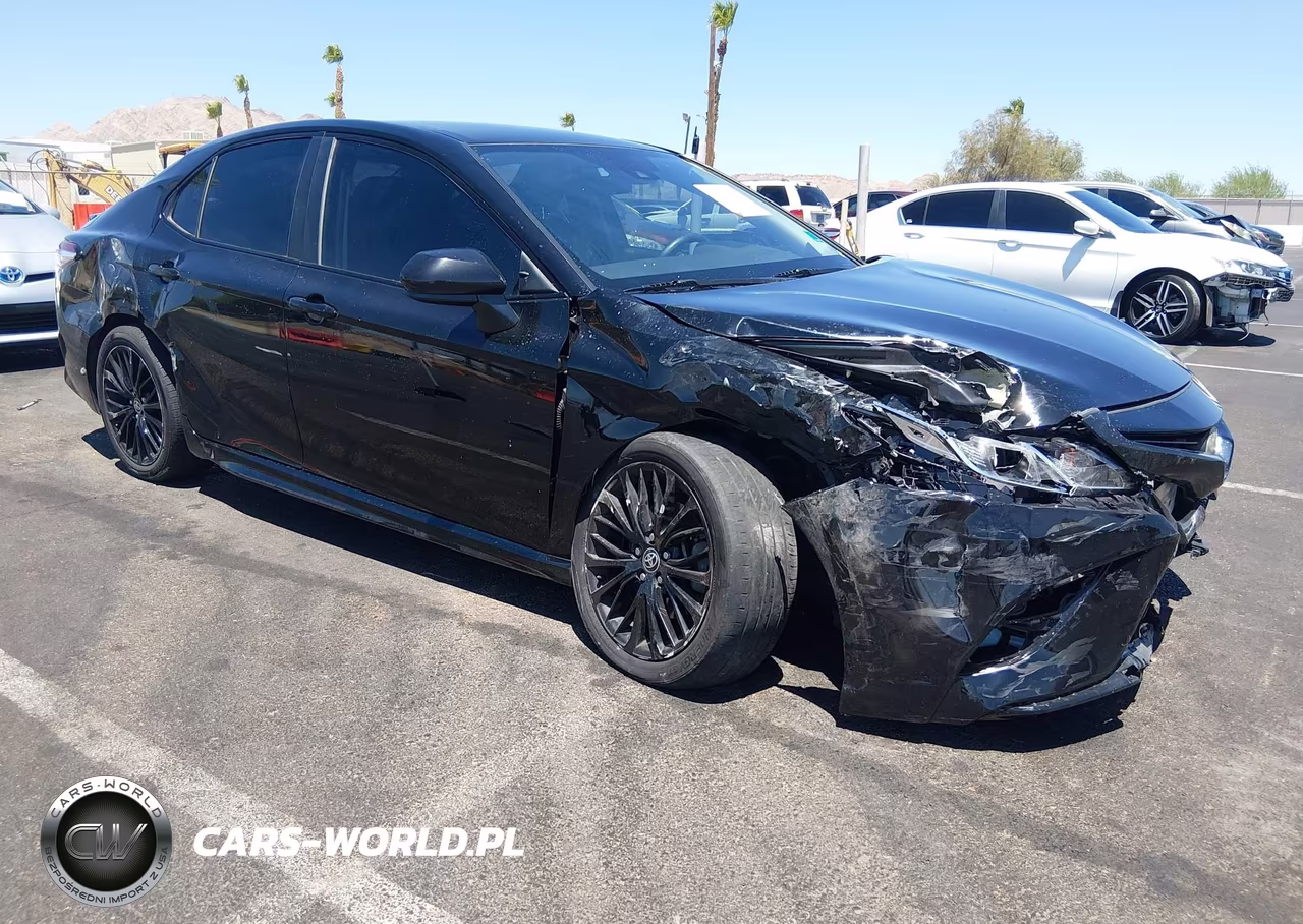 2020 Toyota Camry Se Nightshade Edition