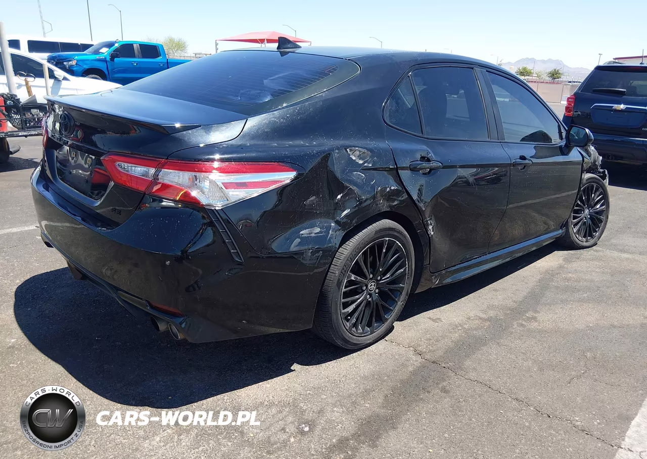 2020 Toyota Camry Se Nightshade Edition VIN:4T1G11AK2LU364740 - 4