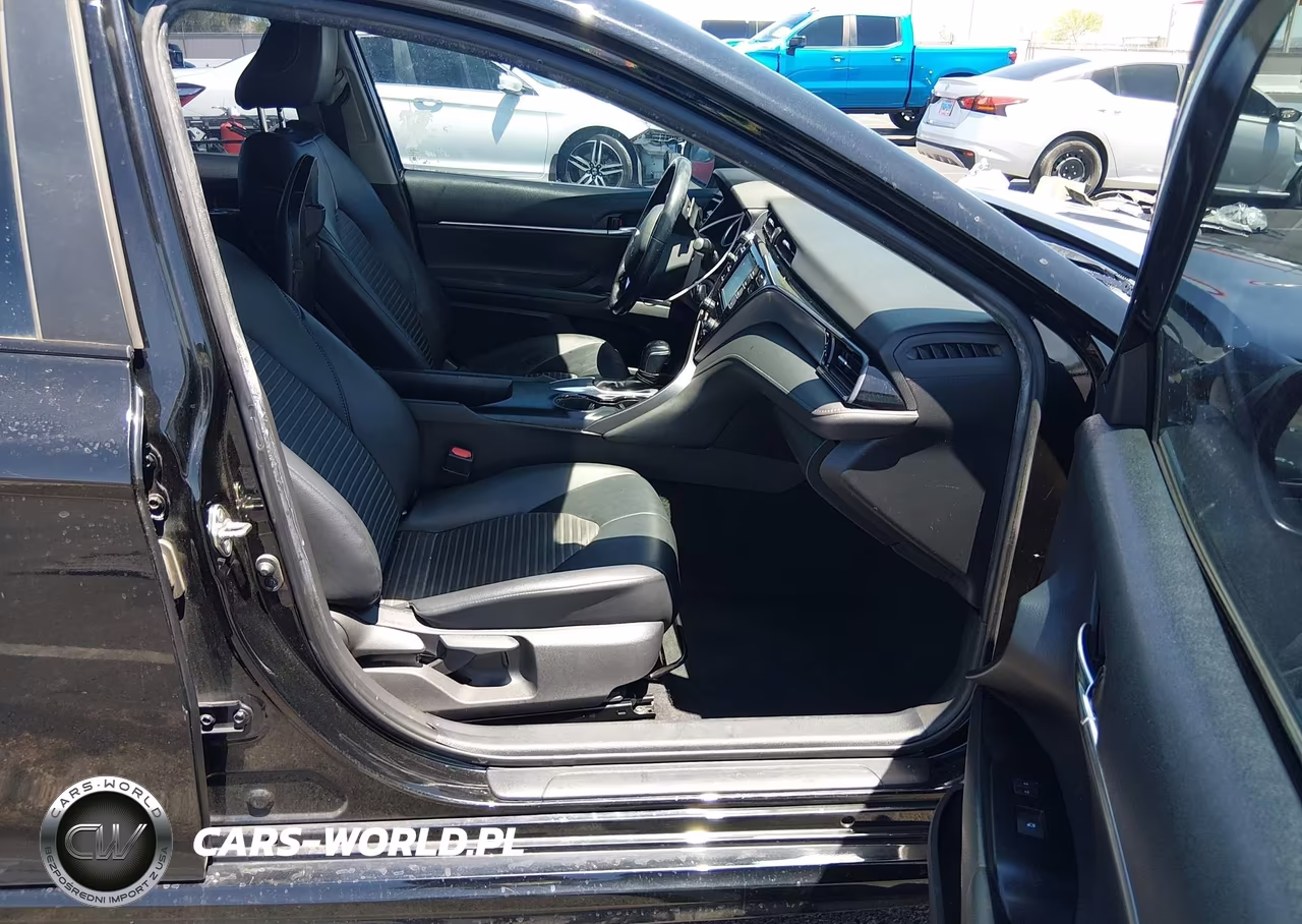 2020 Toyota Camry Se Nightshade Edition VIN:4T1G11AK2LU364740 - 5