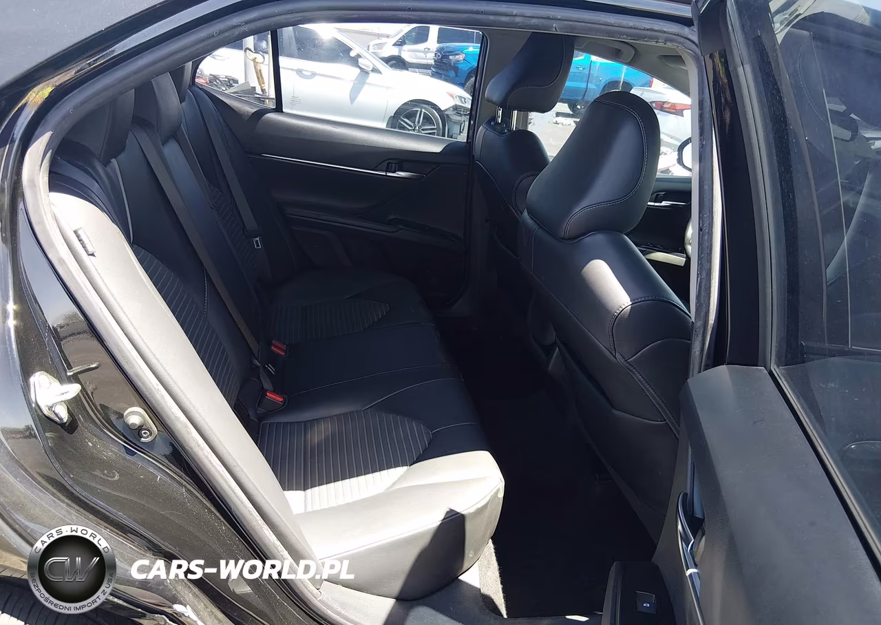 2020 Toyota Camry Se Nightshade Edition VIN:4T1G11AK2LU364740 - 8