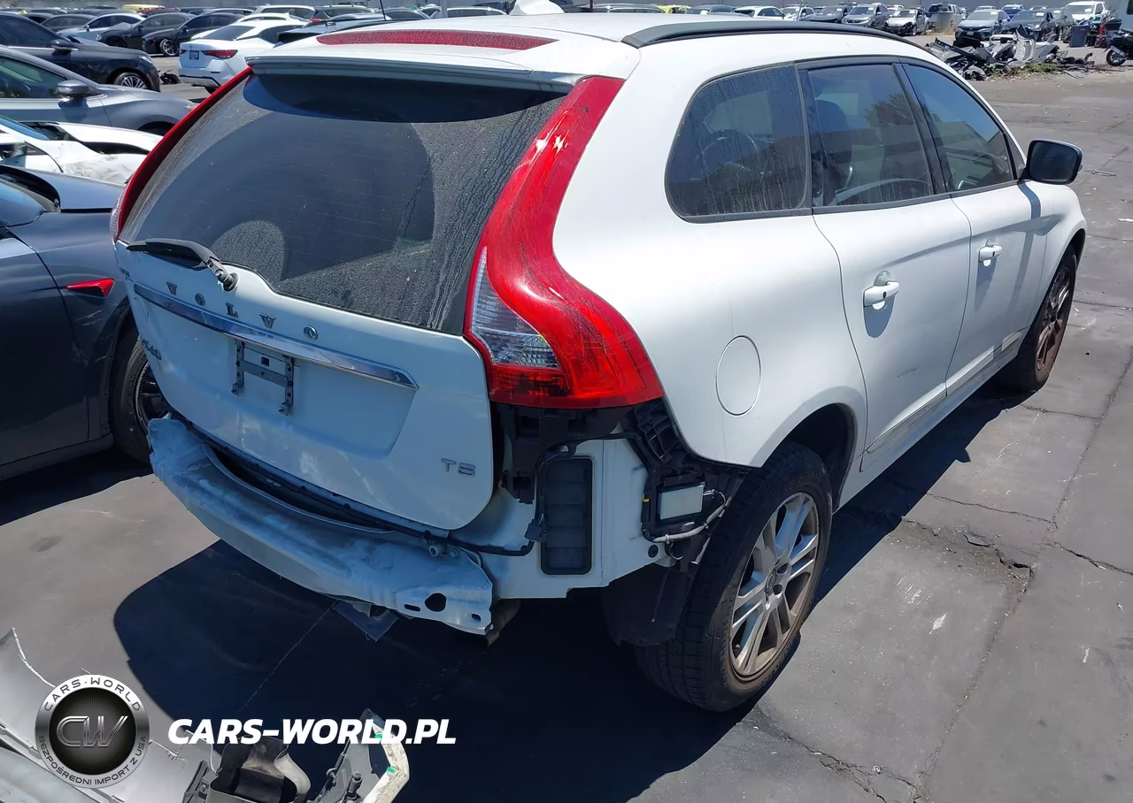 2016 Volvo Xc60 T5 Drive-E VIN:YV440MDJ8G2923477 - 4