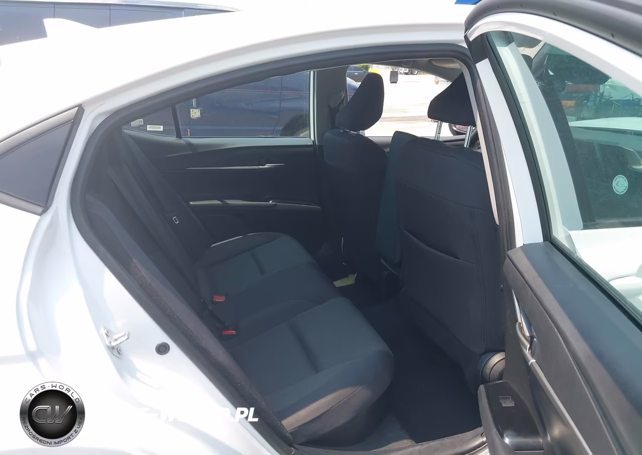 2025 Toyota Camry Le VIN:4T1DAACK1SU583879 - 8