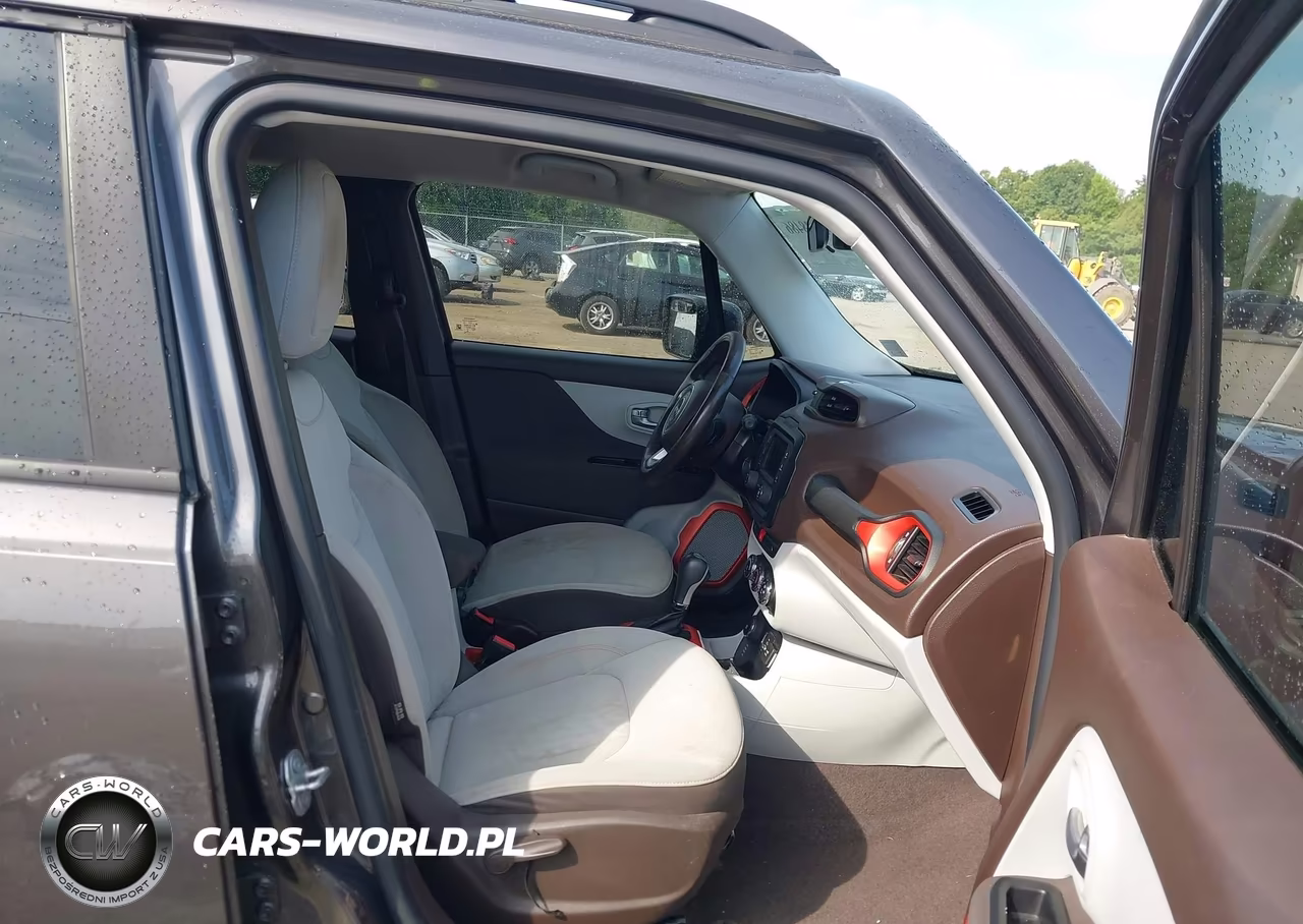 2016 Jeep Renegade Latitude VIN:ZACCJBBT8GPD76298 - 5